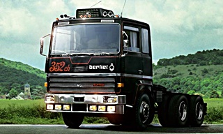 BERLIET R352 ou RENAULT R360 1/24