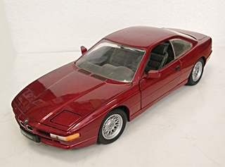 BMW 850i 1/18