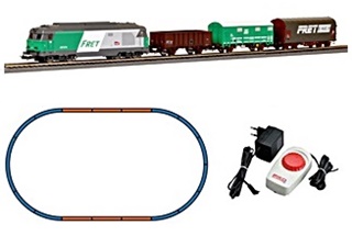 ANALOGIQUE DIESEL 67000 FRET + 3 WAGONS SNCF HO