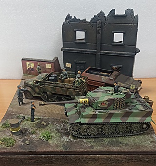 - 1/43 ALLEMAGNE DIORAMA 3 VEHICULES ET FIGURINES WW2