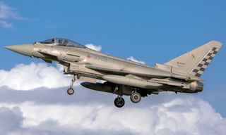 EUROFIGHTER EF 2000 TYPHOON MONOPLACE 1/72
