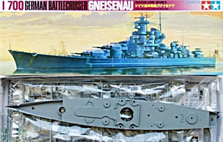 CROISEUR GNEISENAU 1/700