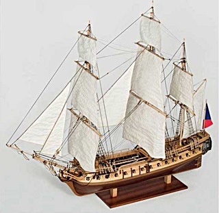 FREGATE LA FLORE 1/84