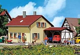 MAISON AVEC ABRIS 2 AUTOS 131358 HO