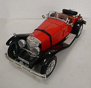 MERCEDES SSK MOYEN 1/18
