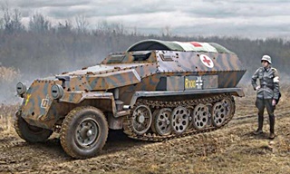 ALLEMAGNE SDKFZ 251/8 AMBULANCE 1/72