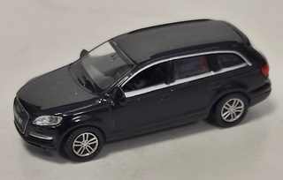AUDI Q7 1/87