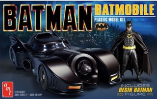 BATMOBILE ET BATMAN 1/25