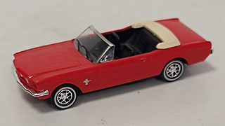 FORD MUSTANG CAB 1/87