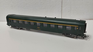 - VOITURE UIC A9 1CL TOIT VERT 1/87